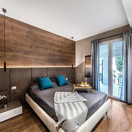 L'ulivo Apartment *